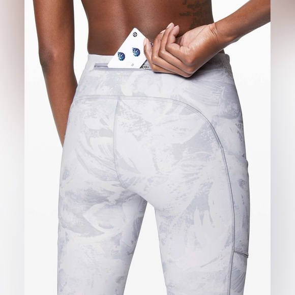 Lululemon Speed Up Crop *21" - Picture 3 of 10